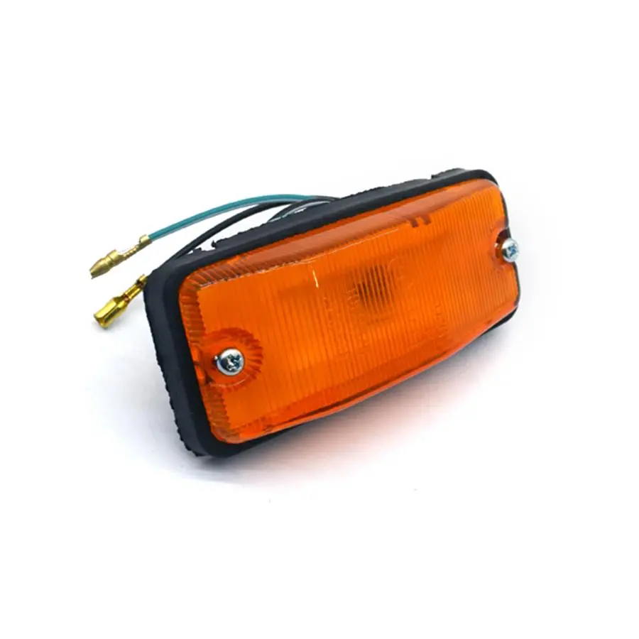 8-94225-216-0, Piloto Lateral derecho